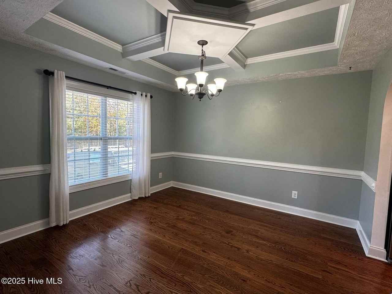 155 Dicks Hill Rd - Photo 5 of 43