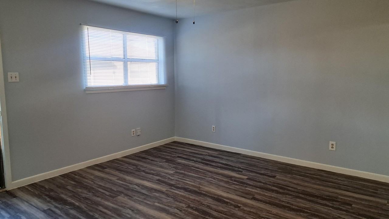 3404 Elkhart Ave - Photo 2 of 17