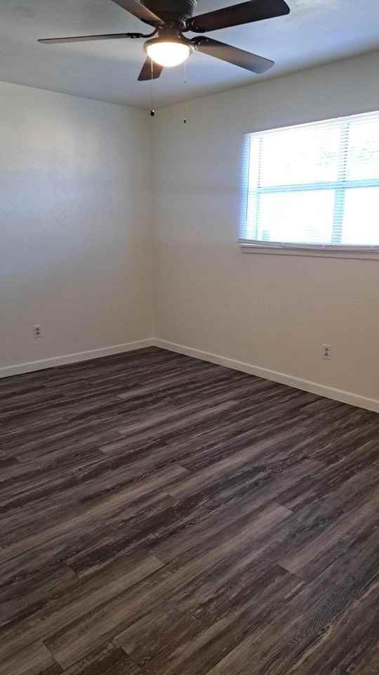 3404 Elkhart Ave - Photo 7 of 17