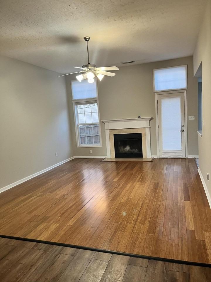 4405 Lotus Lane - Photo 4 of 12