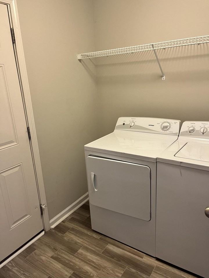 4405 Lotus Lane - Photo 5 of 12