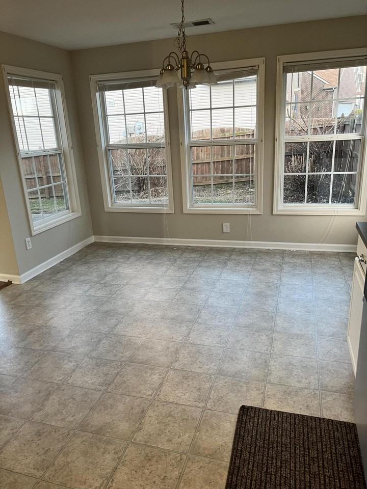 4405 Lotus Lane - Photo 7 of 12