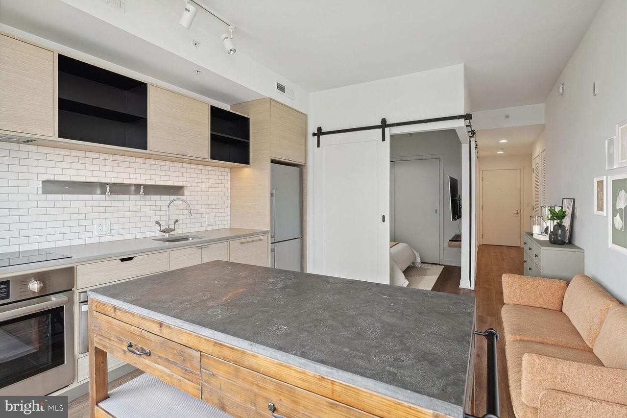 2030 8th St Nw - Photo 5 of 18