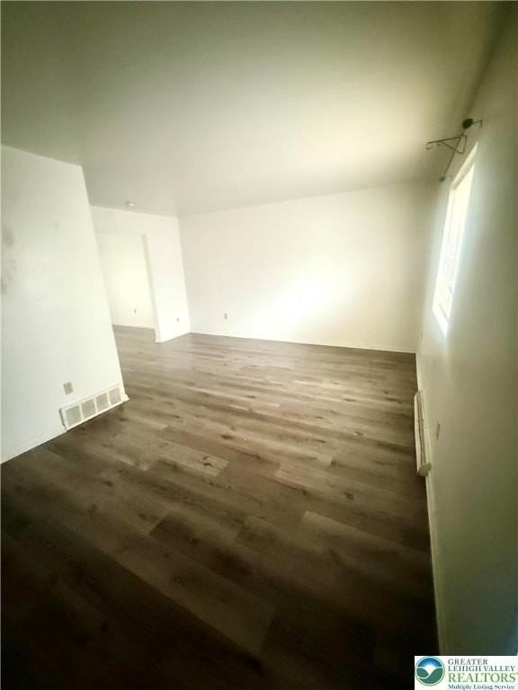 630 Greene Ct - Photo 5 of 13