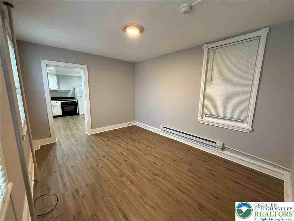 116 S 6th St - Photo 7 of 12