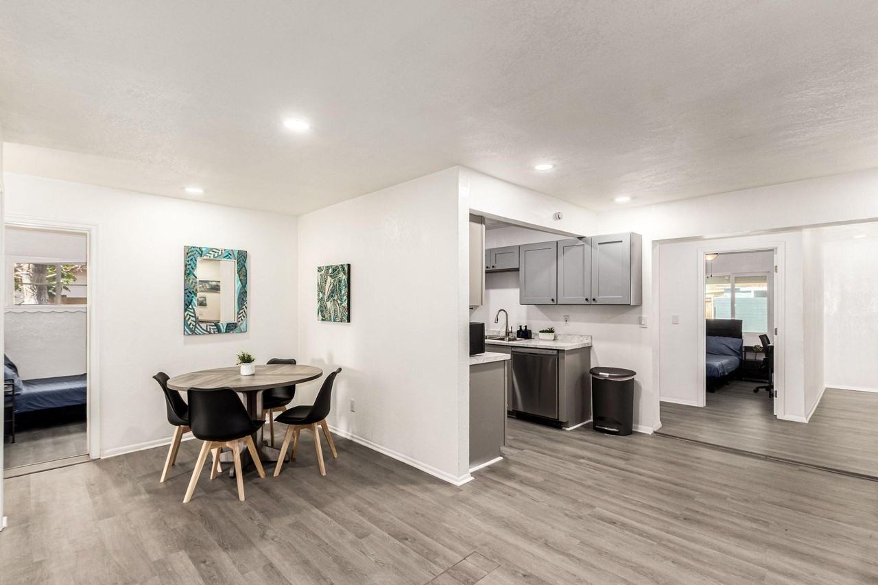 W Marshall Ave - Photo 4 of 15