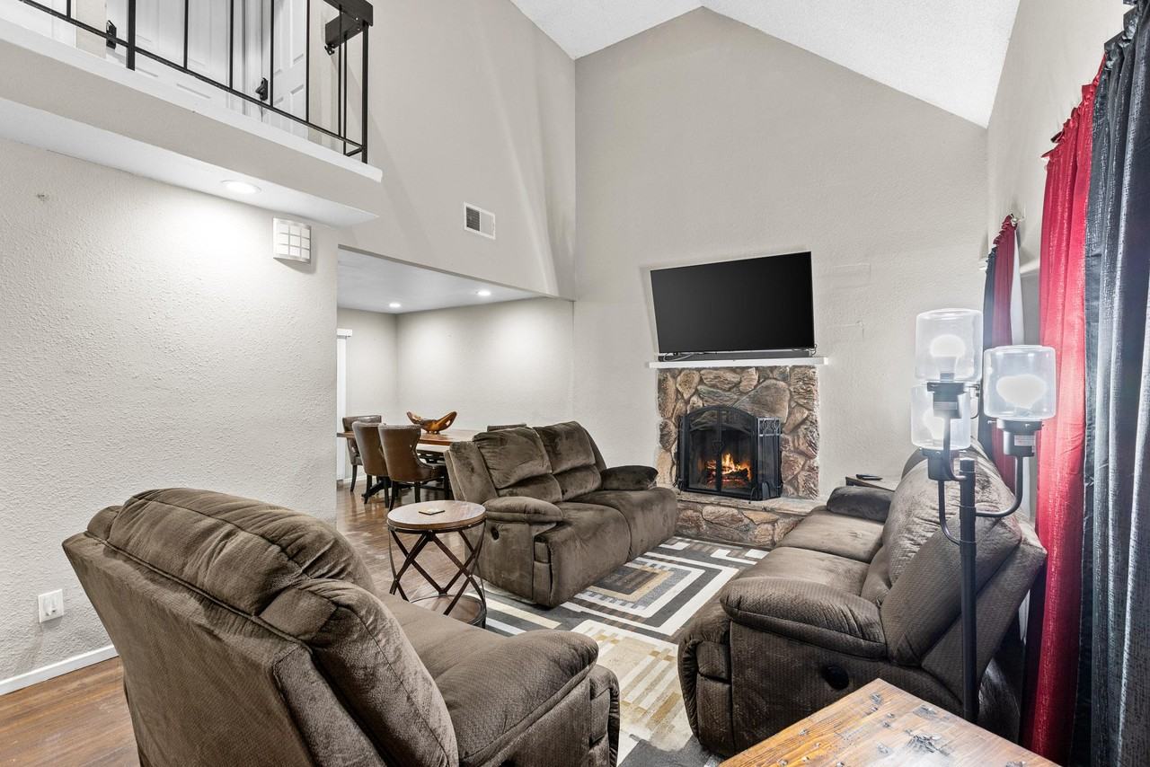 Oneida St - Photo 3 of 19