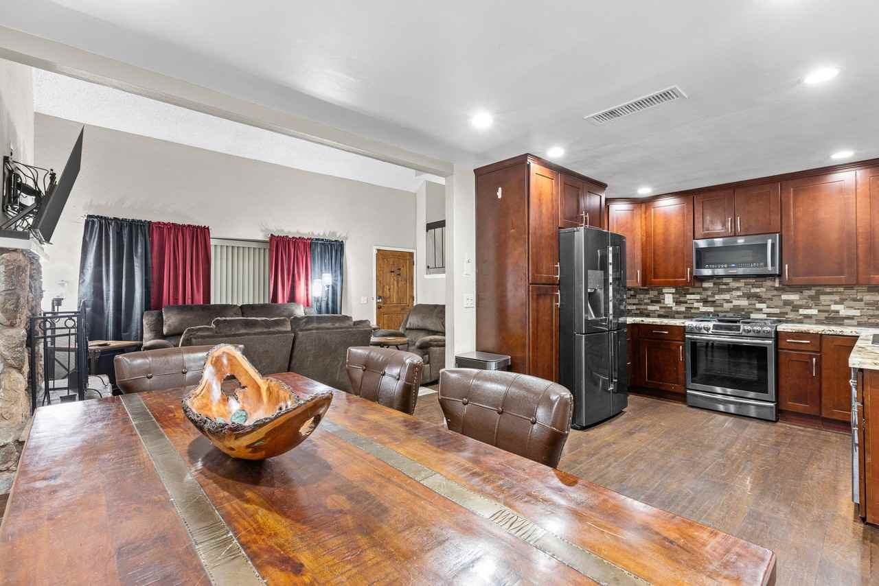 Oneida St - Photo 6 of 19