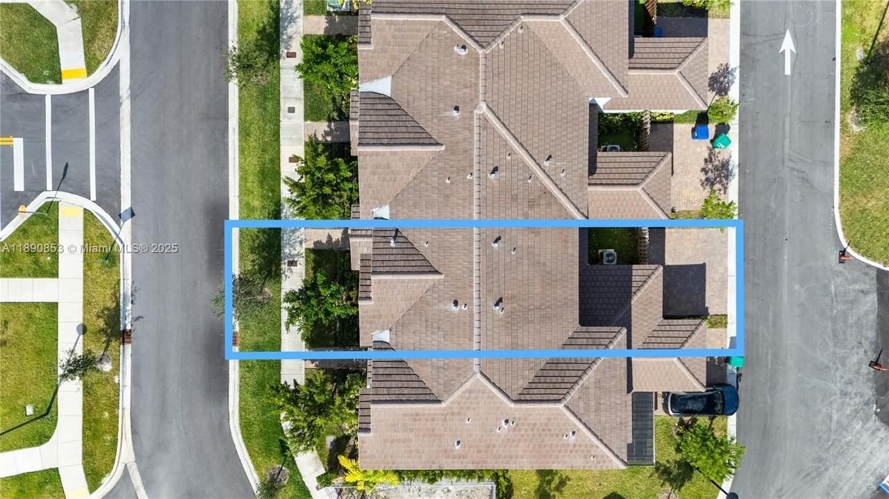 26487 SW 148th Ave #26487 - Photo 3 of 35