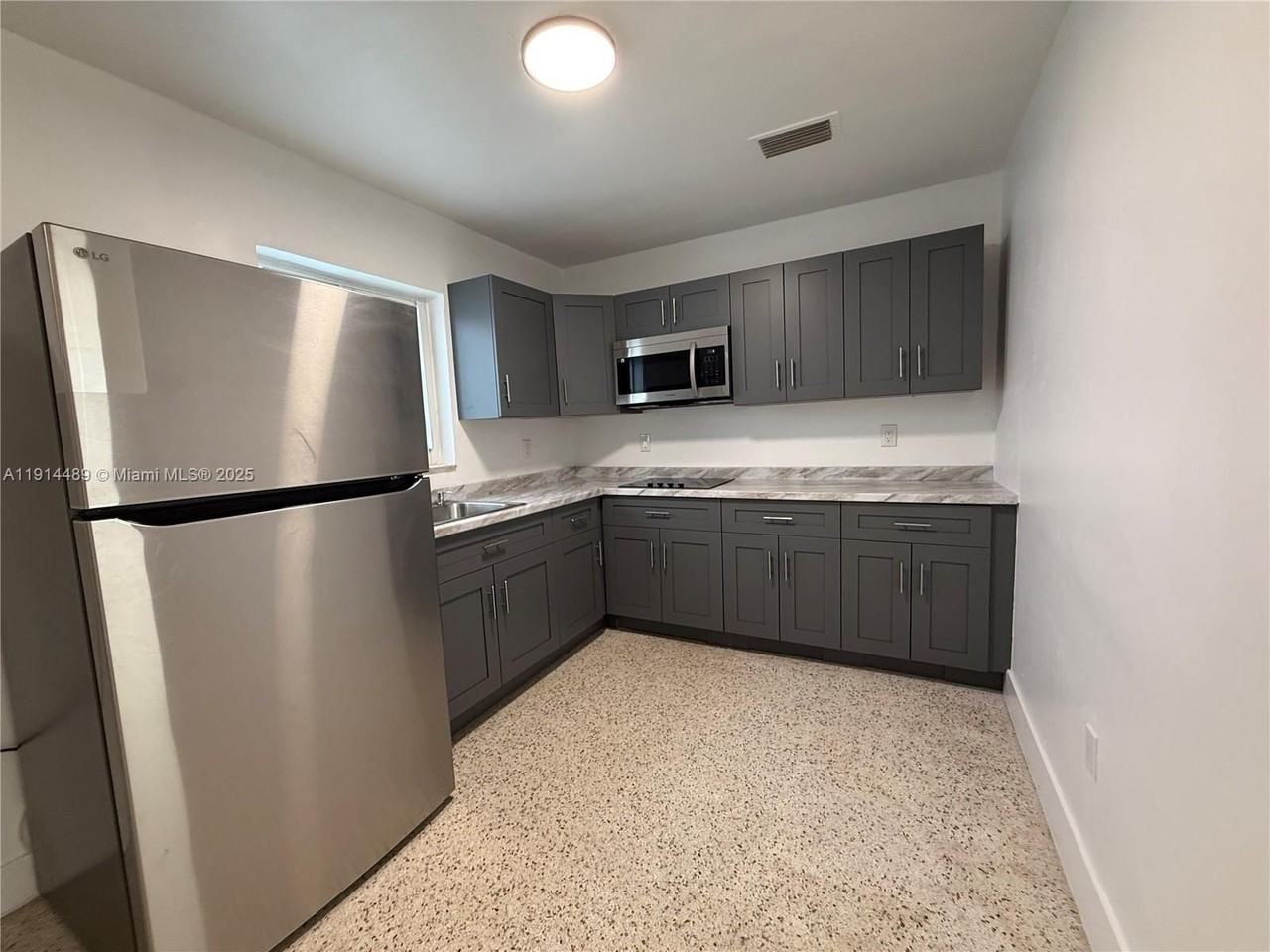 3146 Nw 29th St #A - Photo 2 of 9