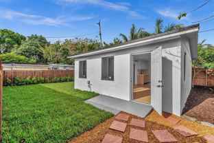 1123 Northeast 1st Avenue #2 - Photo 1 of 1