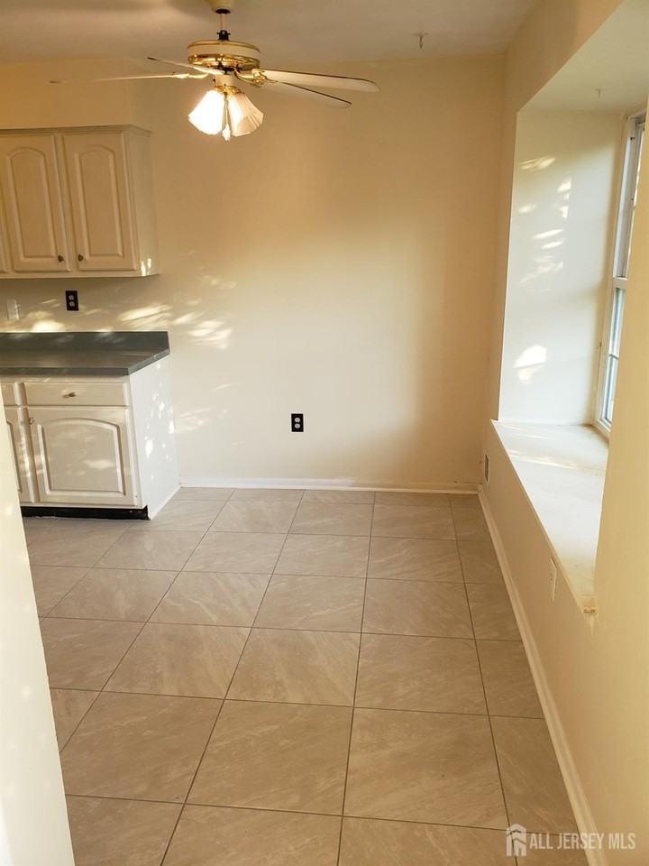 15 Van Pelt Ct - Photo 4 of 16