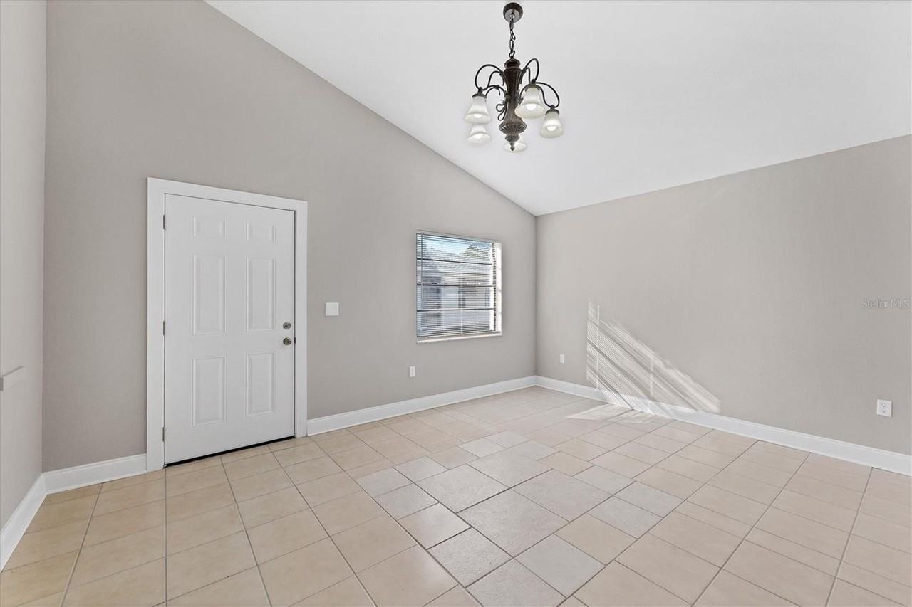 101 Avenida De Bahia - Photo 2 of 37