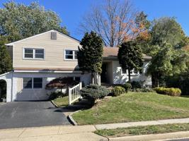 featured image of 7 Frederick Drive