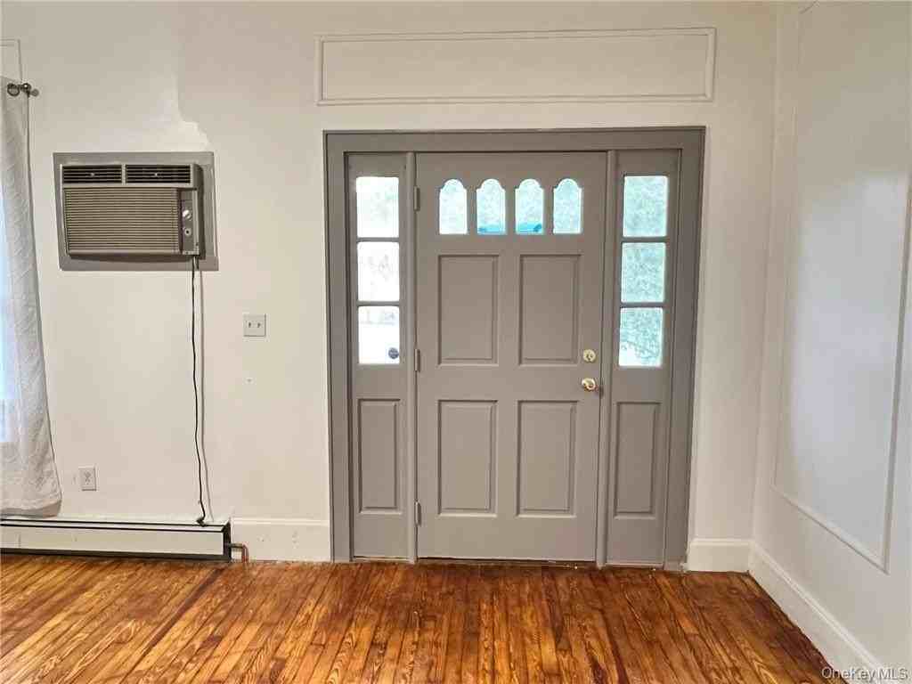 65 Monhagen Ave - Photo 4 of 27