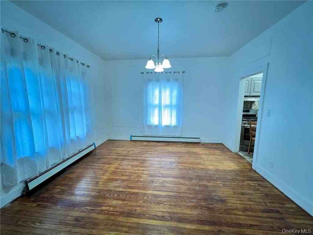 65 Monhagen Ave - Photo 7 of 27