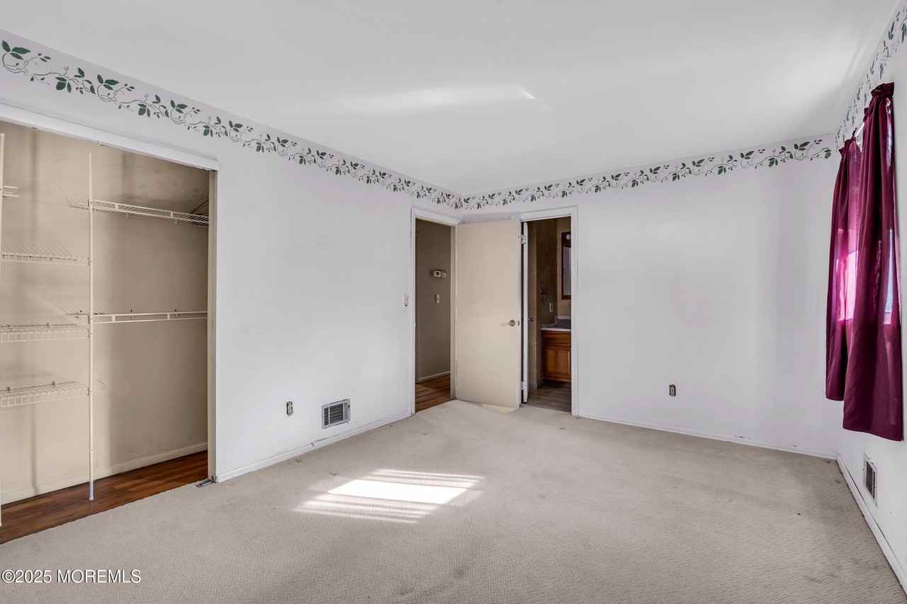 353 Cokes Dr - Photo 7 of 15