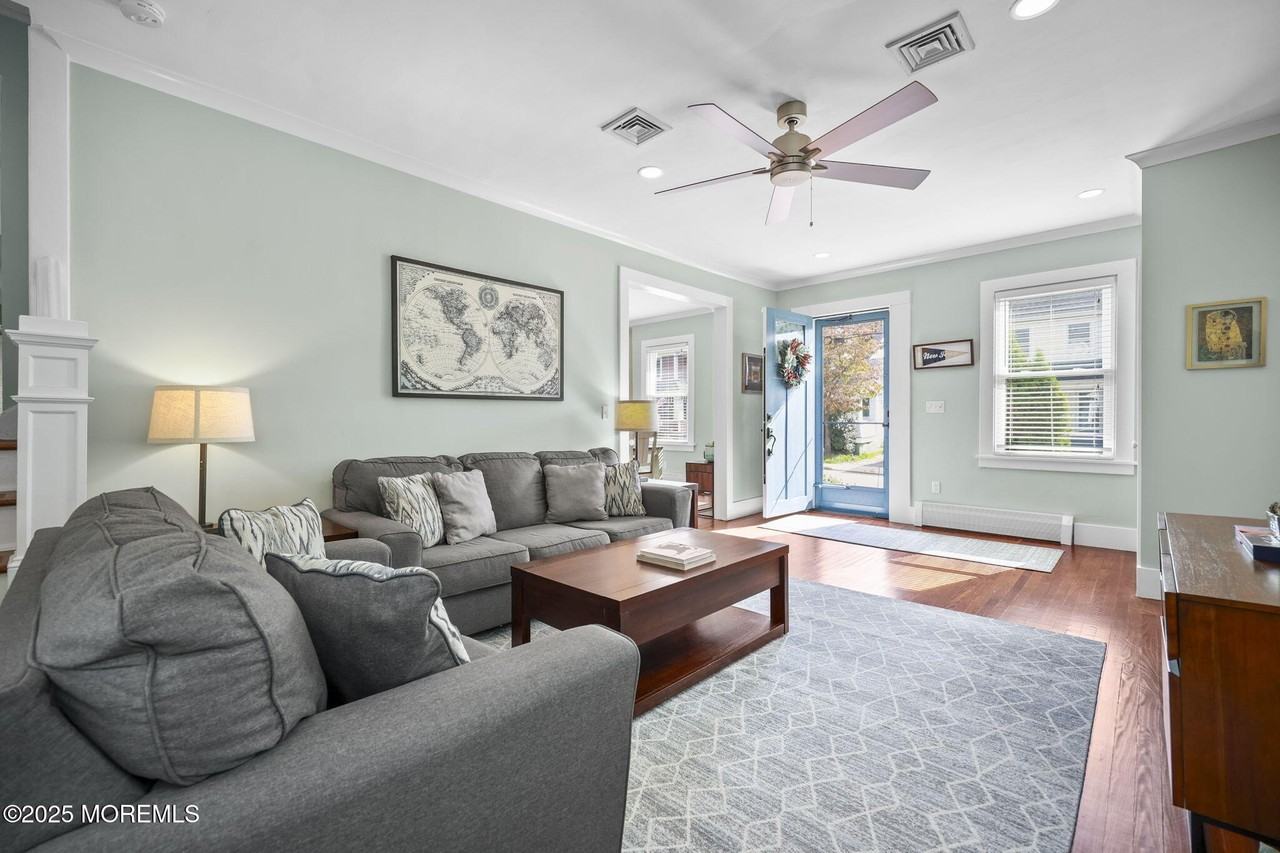 50 Waverly Pl - Photo 7 of 40