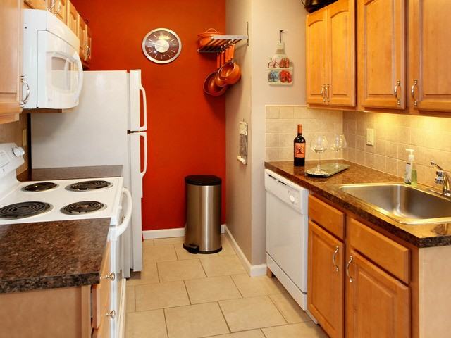 Ocean Harbor Apartments, LLC - Photo 3 of 10