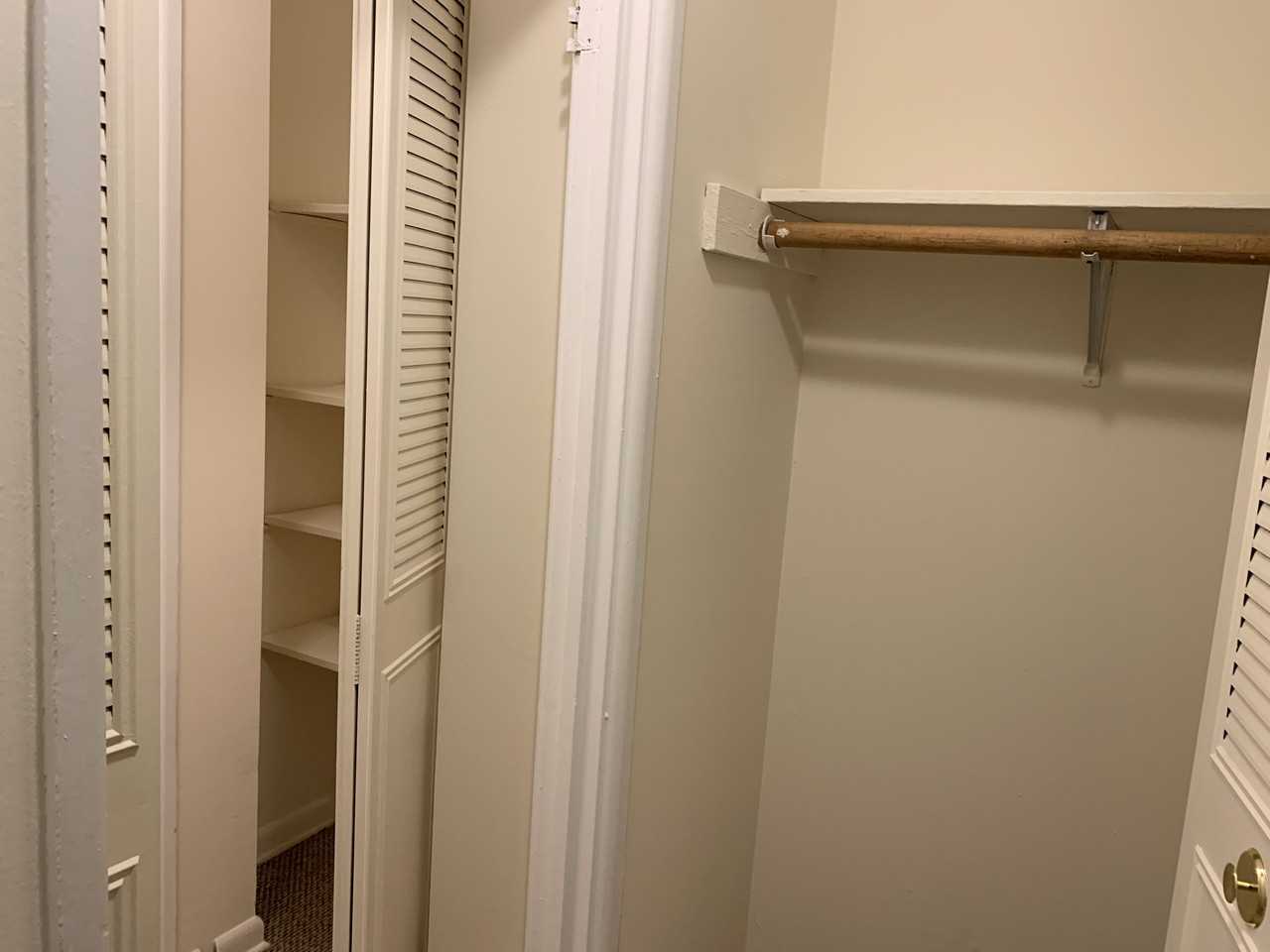 W Roscoe St & N Broadway - Photo 7 of 15