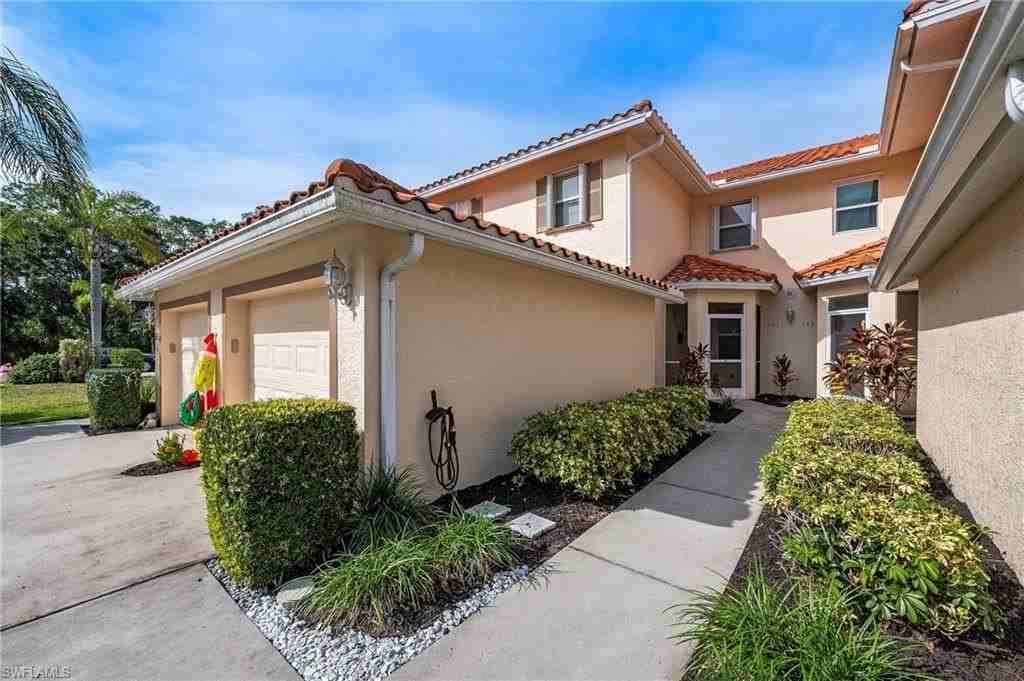 465 Robin Hood Circle #101 - Photo 4 of 21