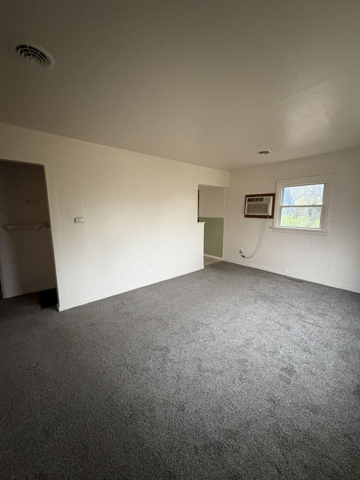 4105 Natchez Avenue - Photo 6 of 9