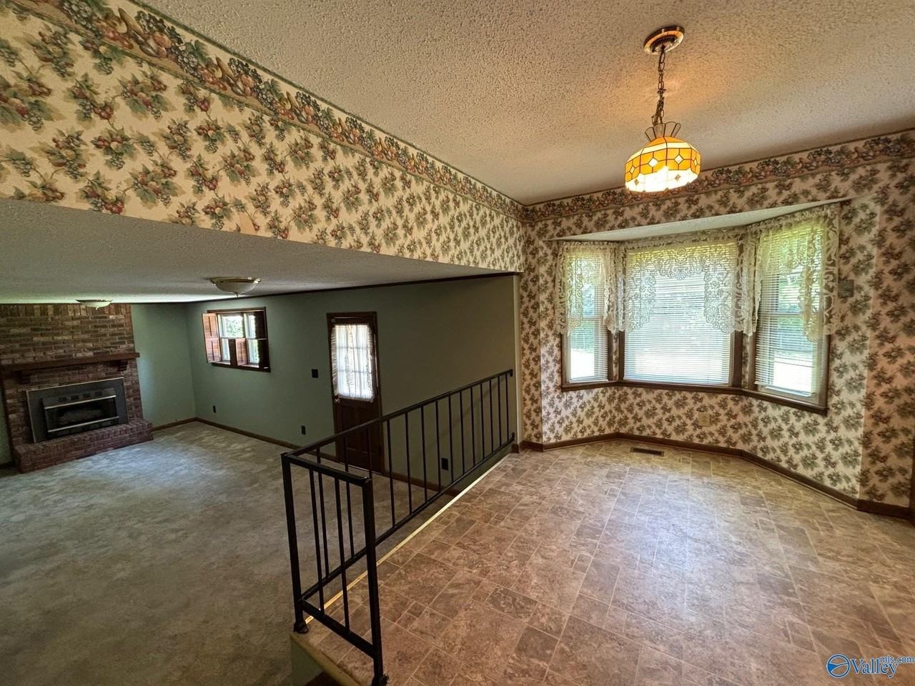 1925 Lynnbrook Dr Sw - Photo 7 of 19