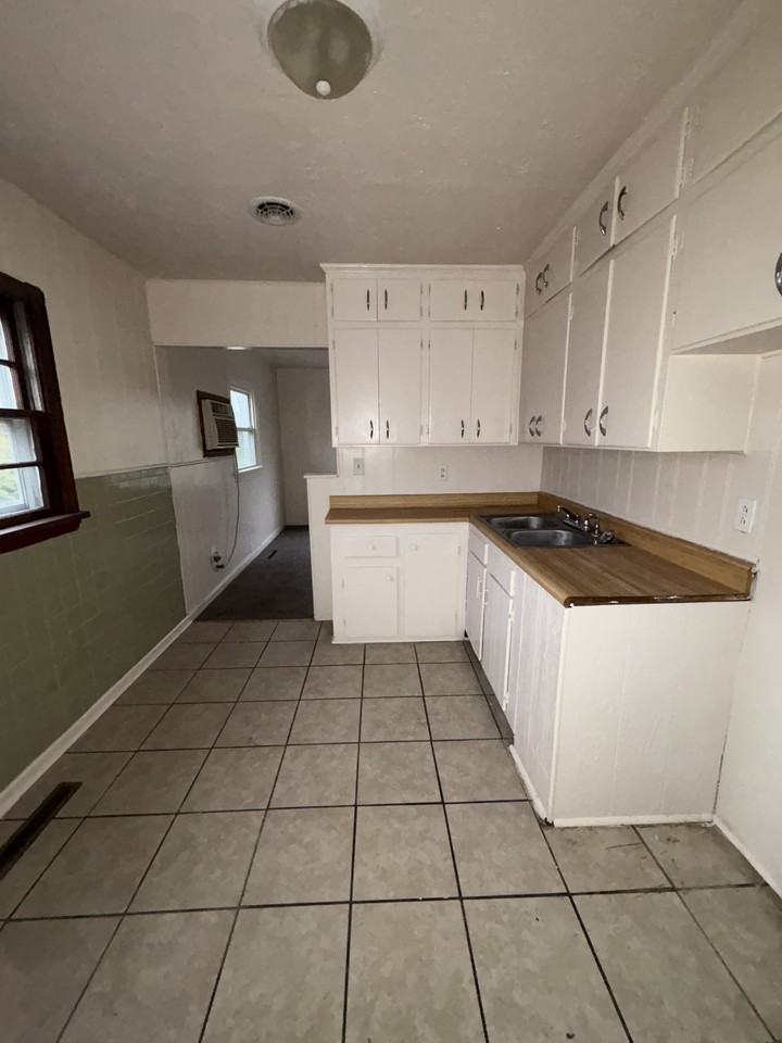 4105 Natchez Avenue - Photo 2 of 9