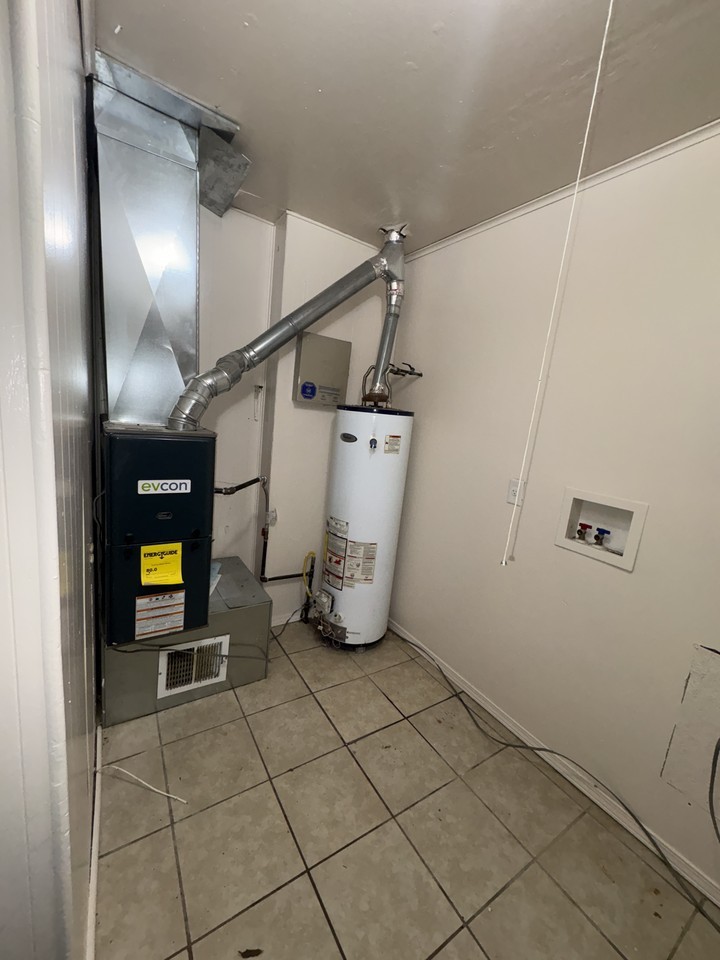 4105 Natchez Avenue - Photo 4 of 9