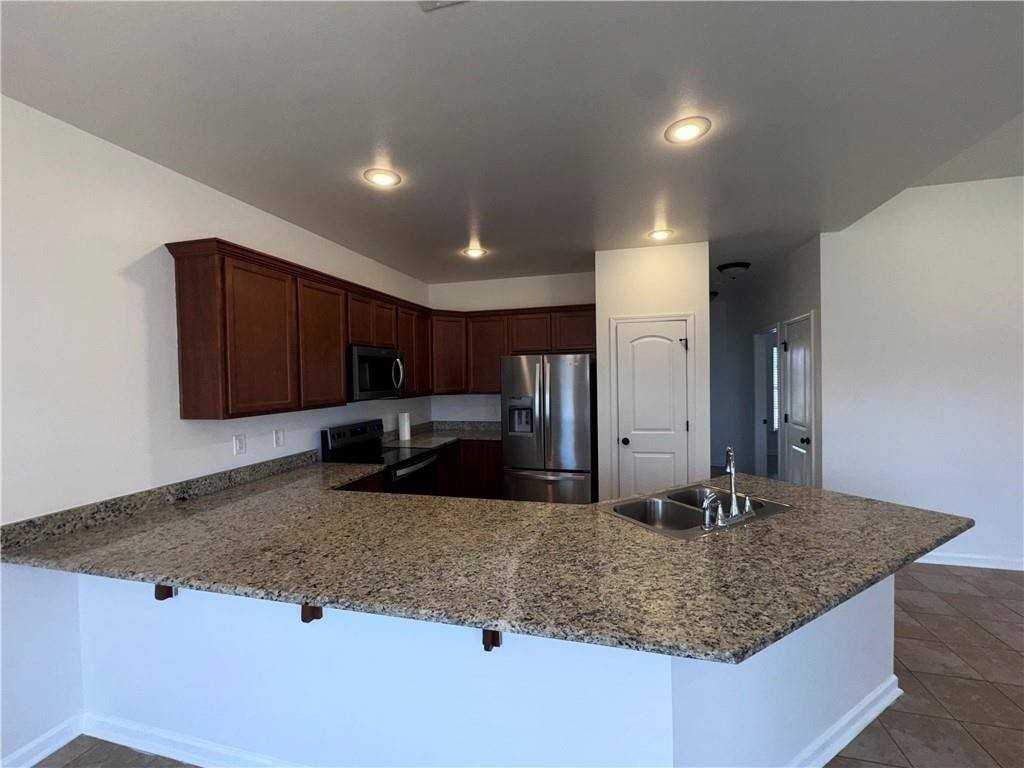 42198 Atmore Pl - Photo 5 of 19