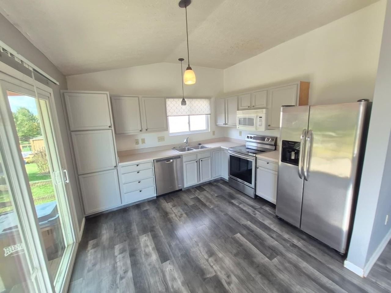 2258 Antoinette Way - Photo 4 of 19