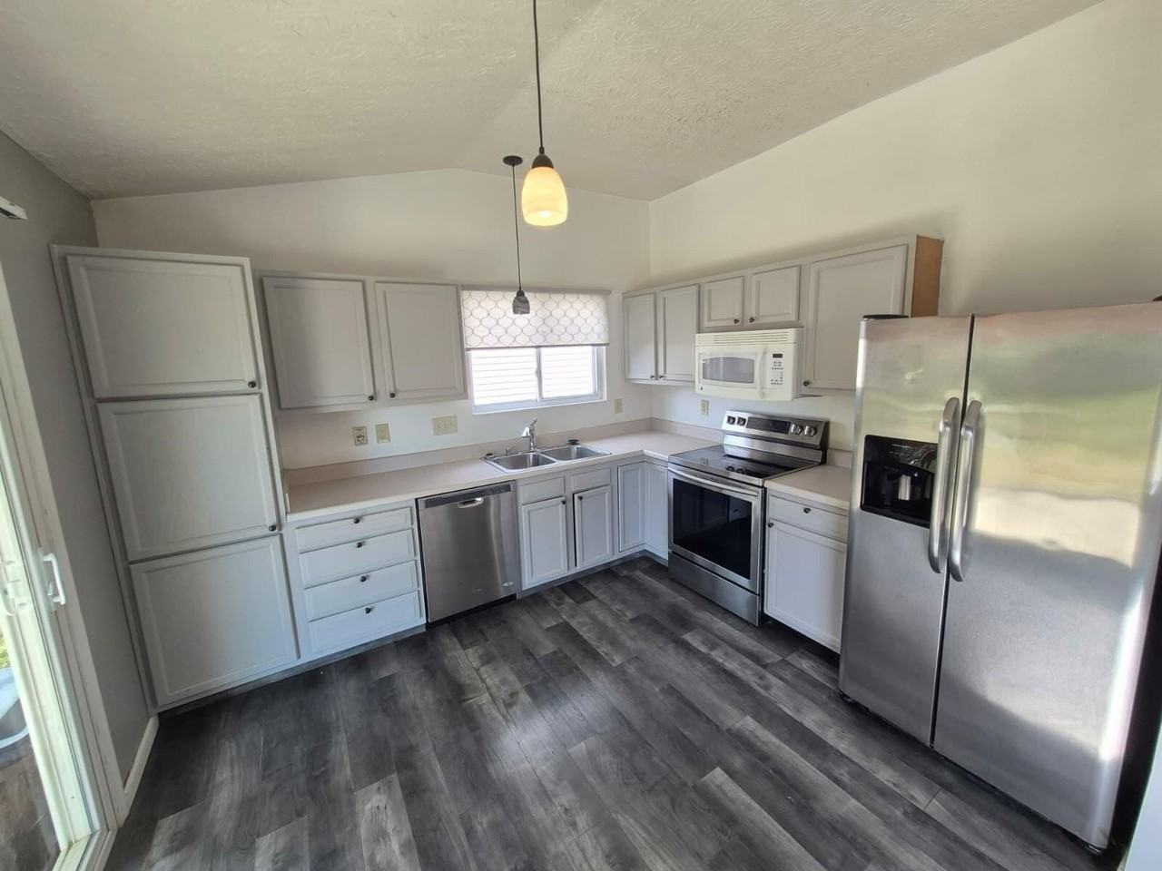 2258 Antoinette Way - Photo 5 of 19