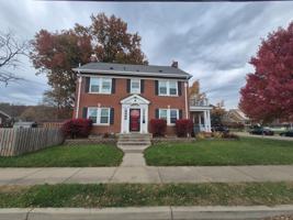 featured image of 2843 Ashland Avenue