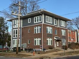 featured image of 302 E Clark St