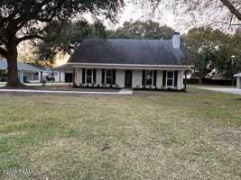 featured image of 112 Thorn Drive