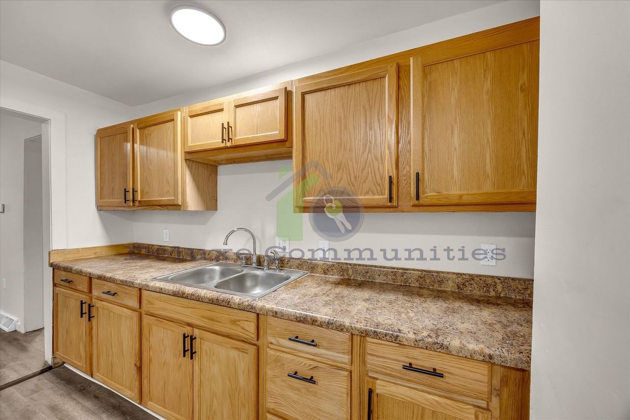 1131 Lincoln Avenue Northwest - Photo 2 of 26