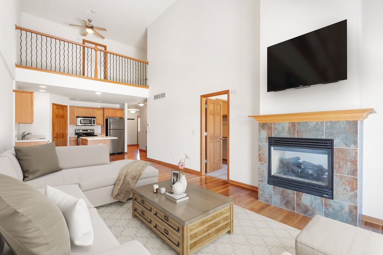 Meadowview Commons Condominiums - Photo 2 of 10