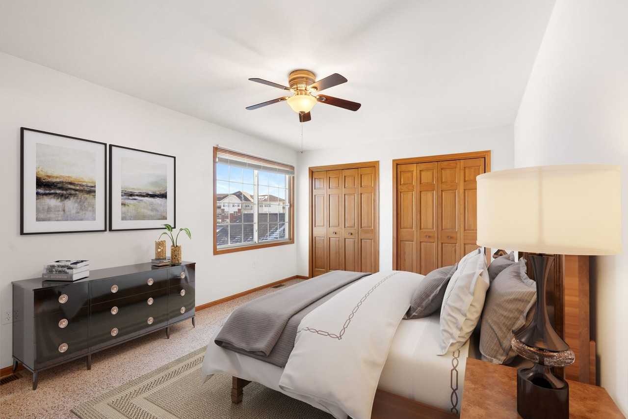 Meadowview Commons Condominiums - Photo 3 of 10