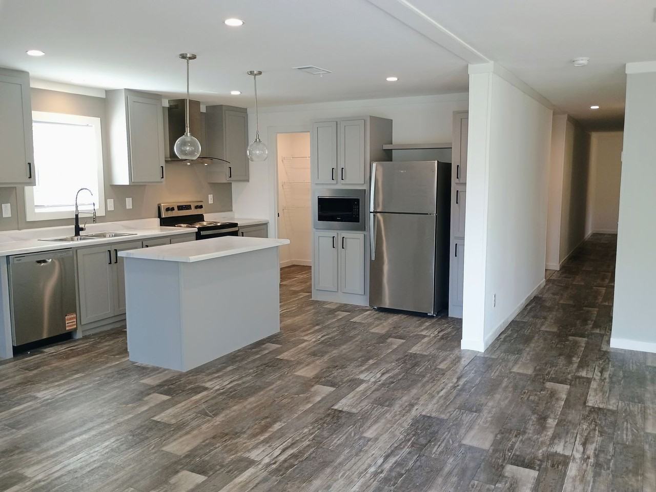 20023 Oakdale Avenue