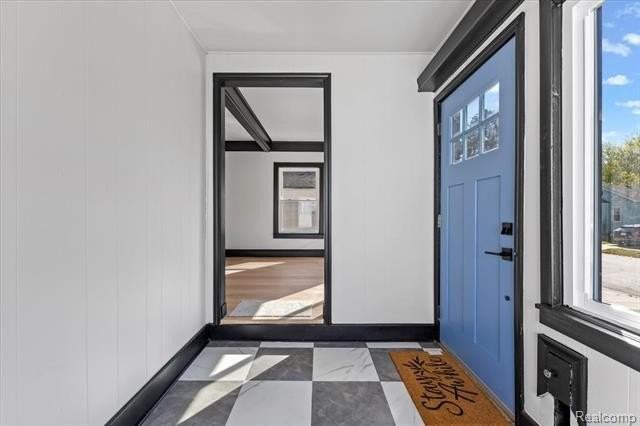 2120 Wrenson St - Photo 4 of 22