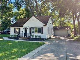 featured image of 23096 Hawthorne Street