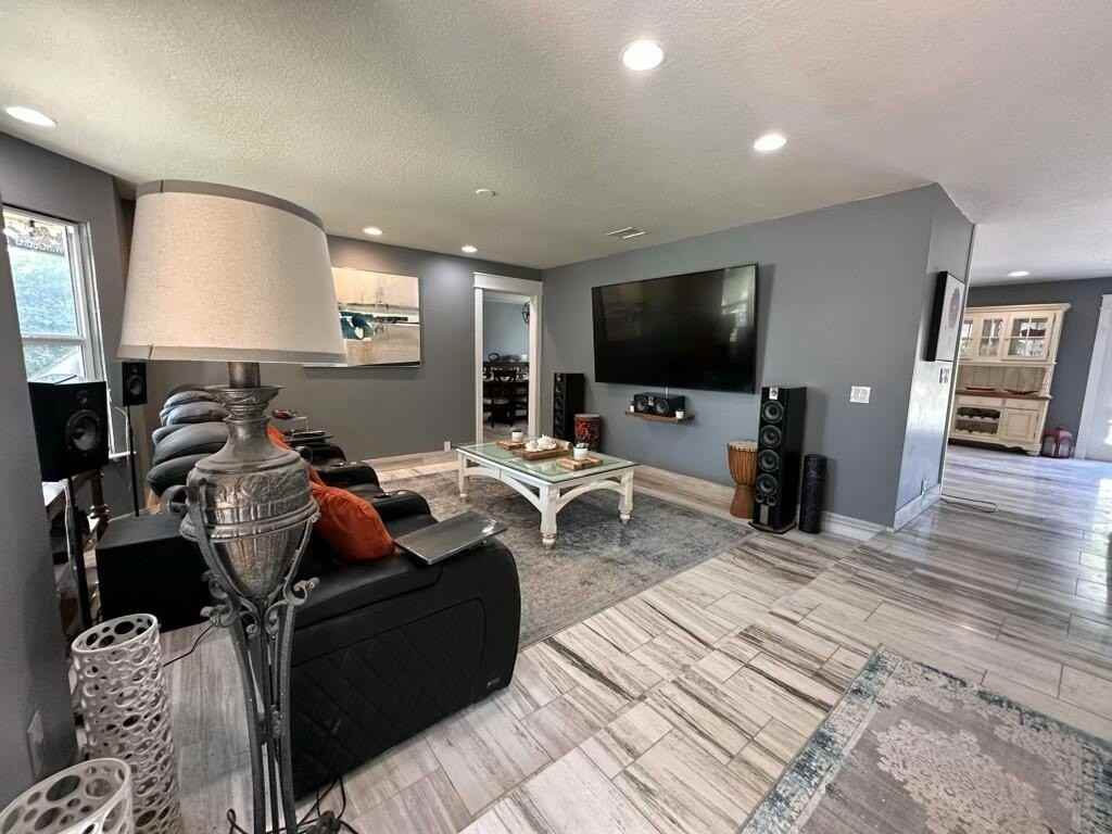 4332 145th Avenue North - Photo 5 of 50