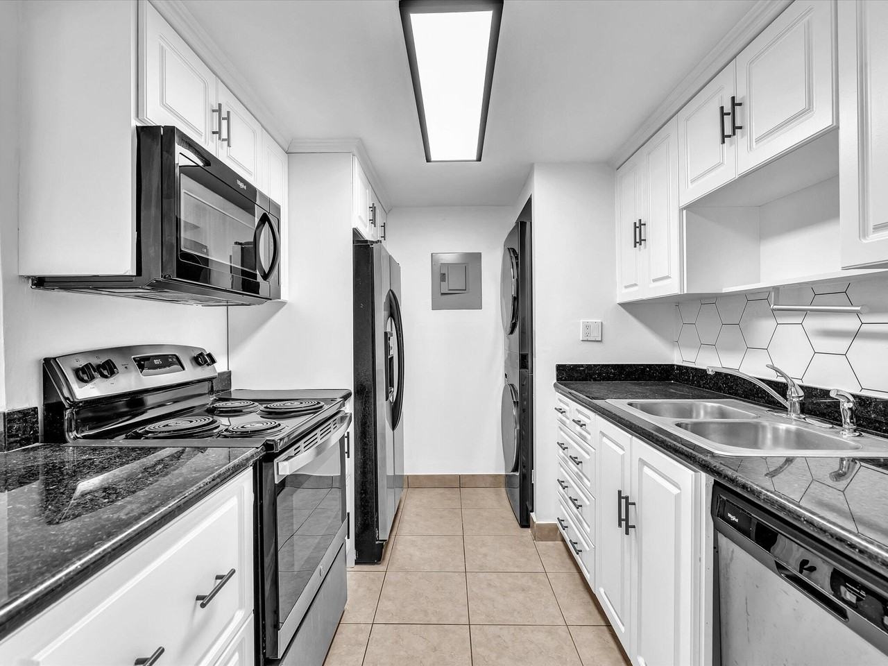 220 Lakeview Dr #210 - Photo 5 of 49