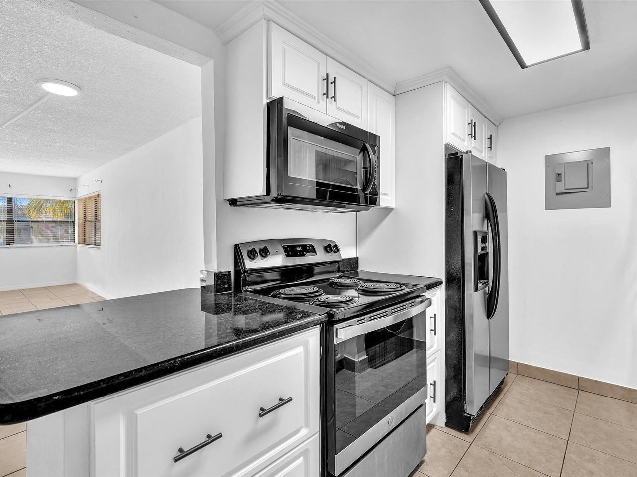 220 Lakeview Dr #210 - Photo 7 of 49