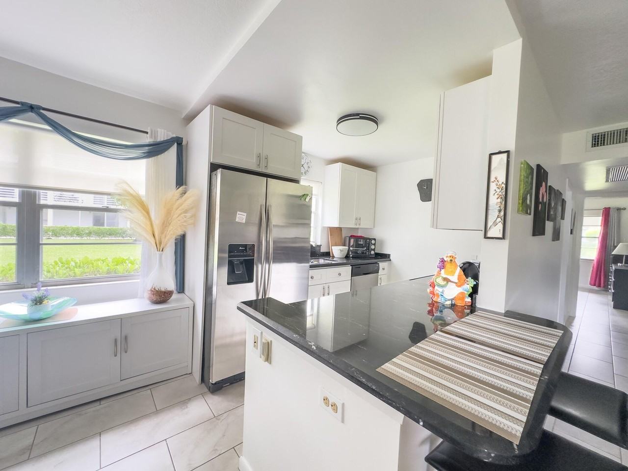 127 East New England Boulevard - Photo 7 of 27