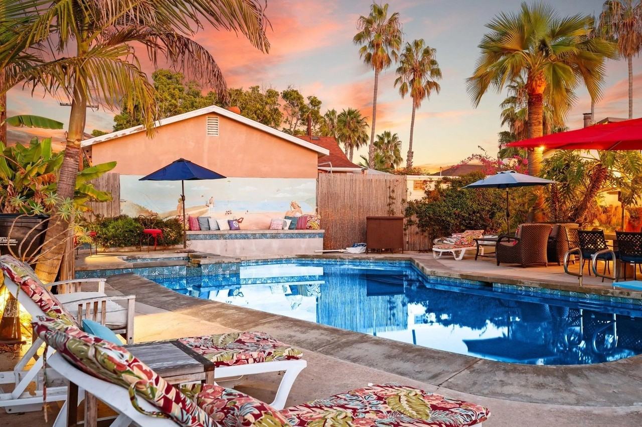 1162 Law St - Photo 3 of 50