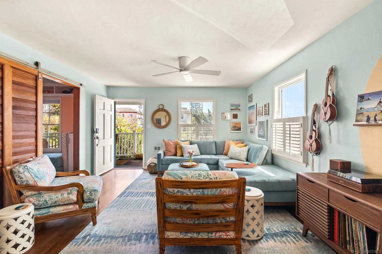 1162 Law St - Photo 5 of 50