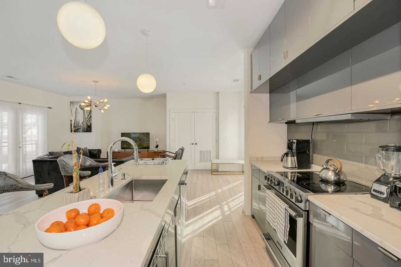 1495 Gallaudet Street Northeast - Photo 6 of 32