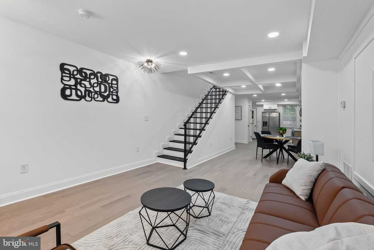 2428 East Biddle Street - Photo 5 of 26