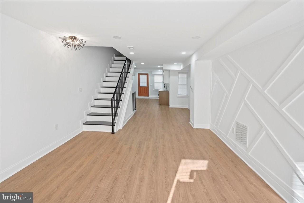 2436 East Biddle Street - Photo 4 of 33